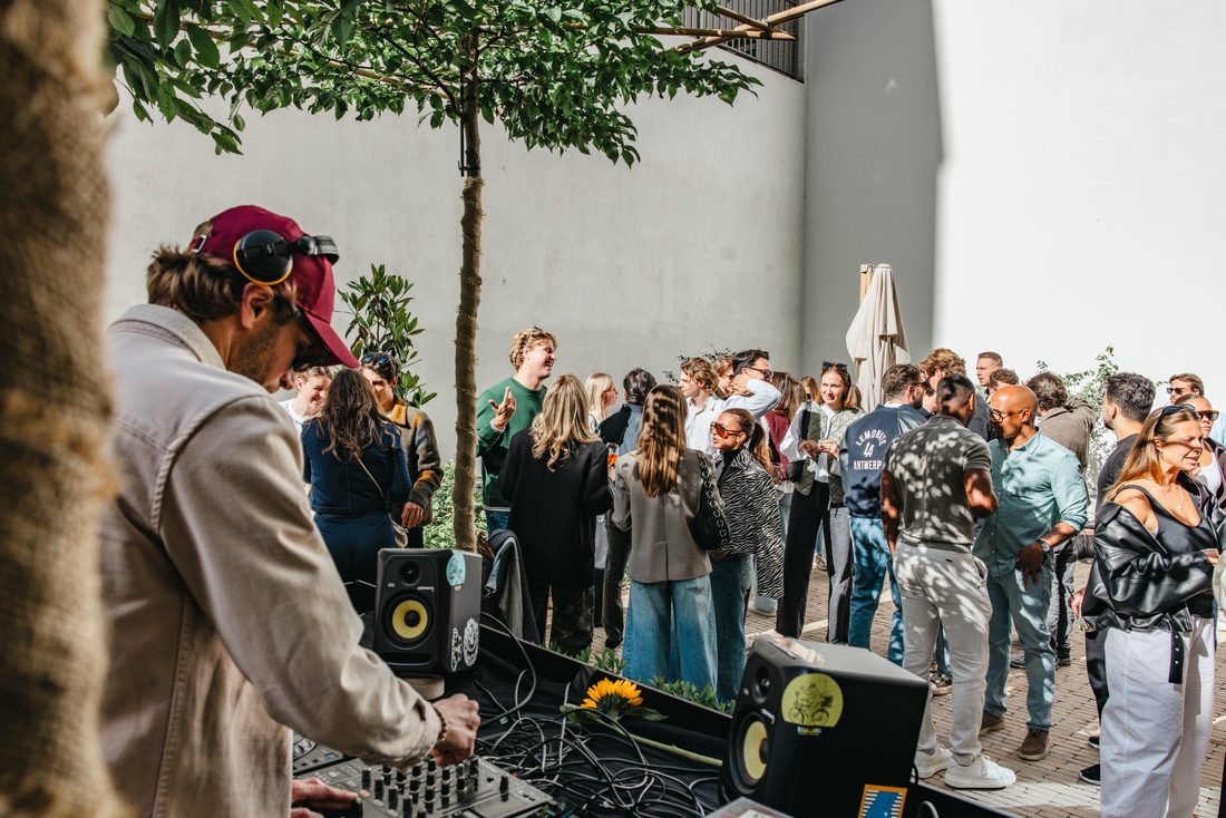 Crowd at the DJ booth